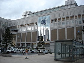 280px-Sapporo_station.jpg