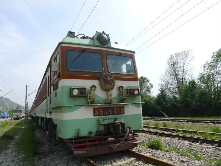 QQͼƬ20140531213043.jpg