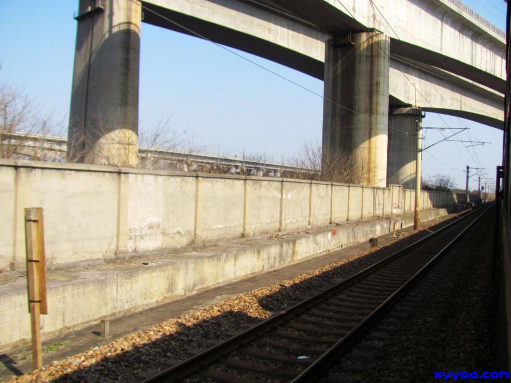 072.jpg